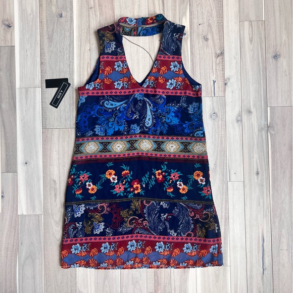 * A.Byer Trapeze Choker Neckline Dress w/ Necklace size Medium - Picture 5 of 11